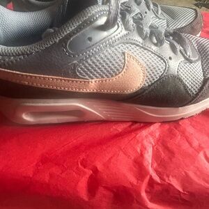Nike Gray and Pink Sneakers with Air Unit size 9. In good shape
